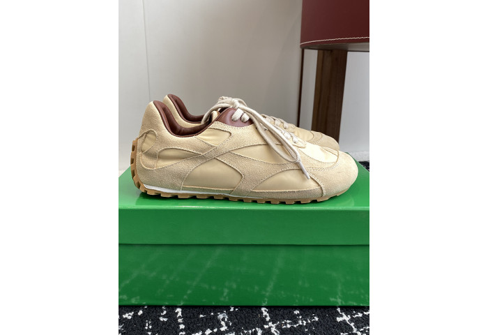 B0tte*a vene*ta orbit sneakers