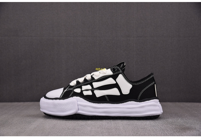 MMY&AMIRI Sneaker