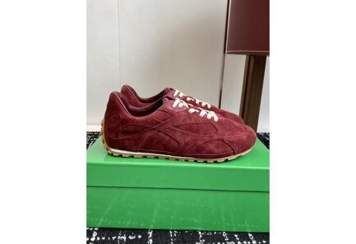 B0tte*a vene*ta orbit sneakers