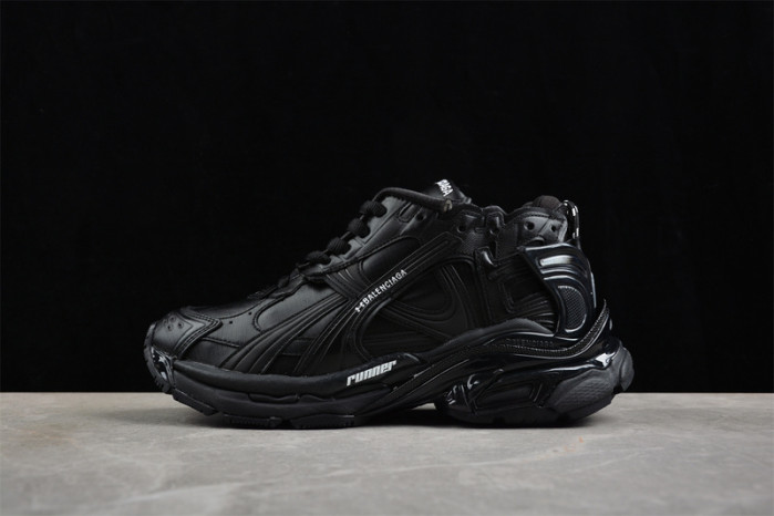 BLCG RUNNER SNEAKER