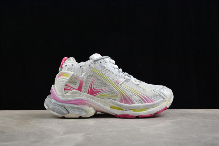 BLCG RUNNER SNEAKER