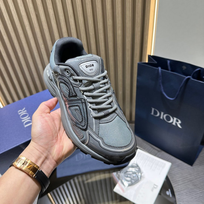 D1OR B30 SNEAKER