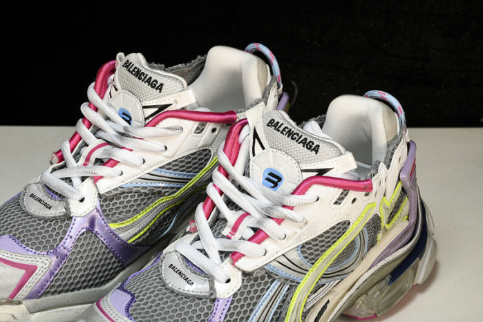 BLCG RUNNER SNEAKER