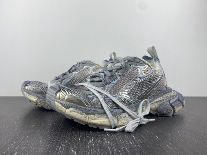 blc* 3xl sneaker