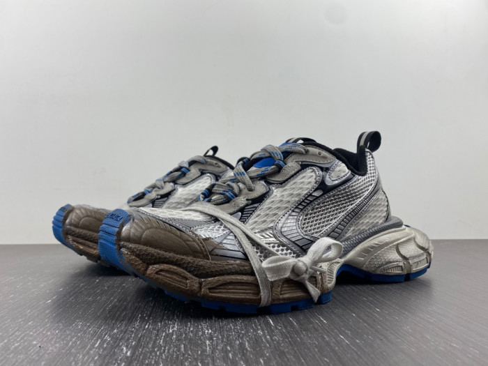 blc* 3xl sneaker