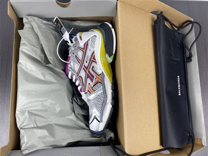 blcg runner sneaker