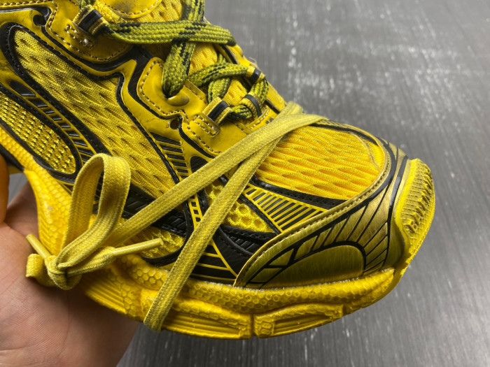 blc* 3xl sneaker