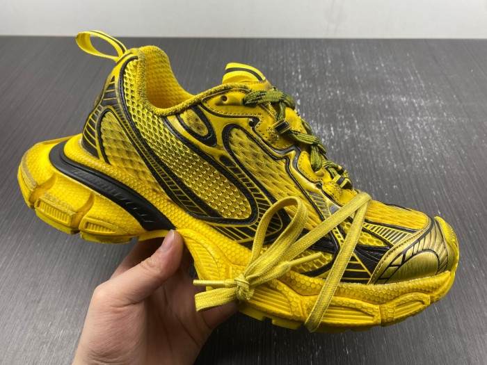 blc* 3xl sneaker
