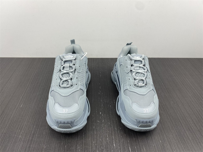 blc* triple s trainer