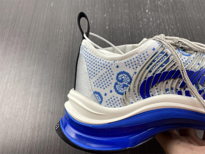 G*u*i1 run sneaker