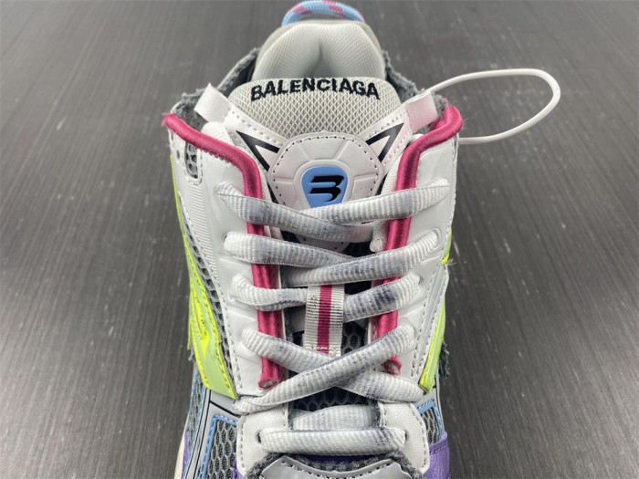 blcg runner sneaker