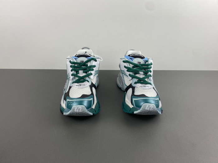 blcg runner sneaker