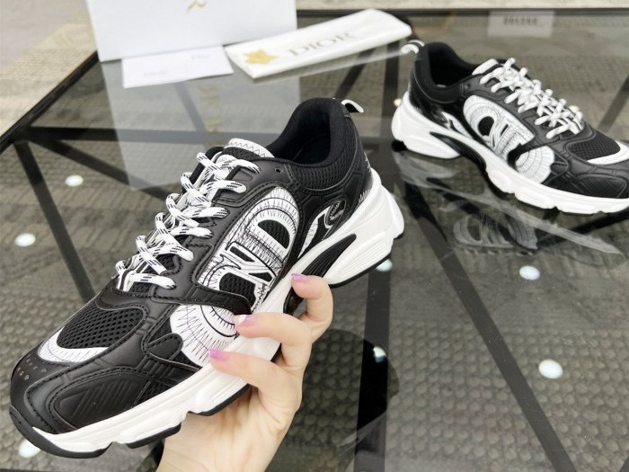 D*or chrono sneaker