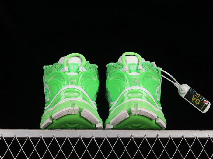 blcg runner sneaker