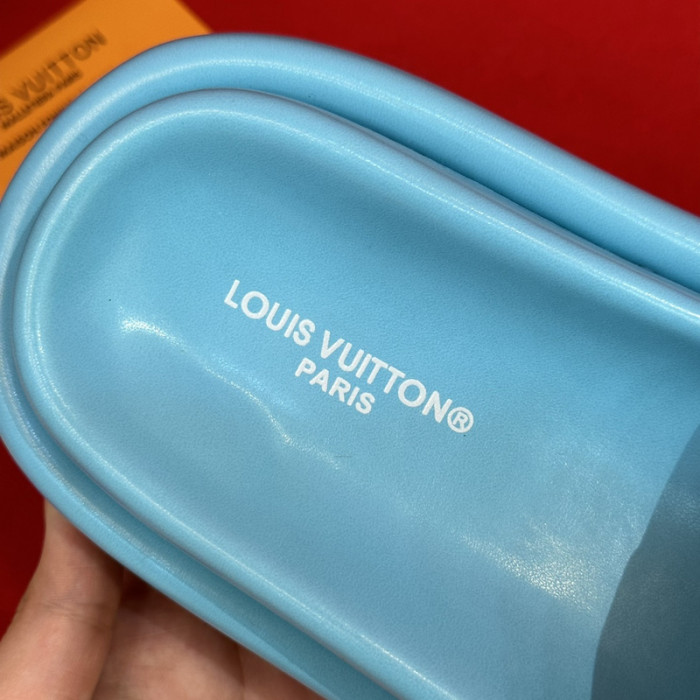 LOU1_TON POOL PILLOW COMFORT MULE (EU35-EU40)