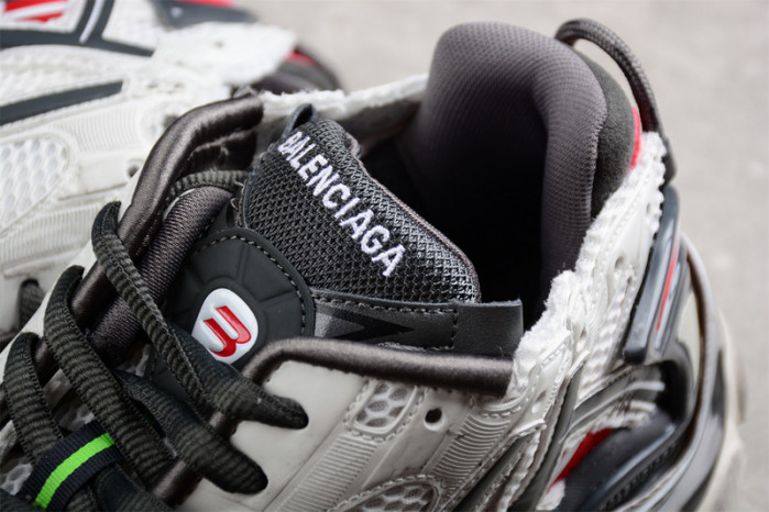 blcg runner sneaker
