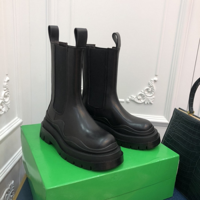 botteg*Ve*ne*ta tire leather ankle boots