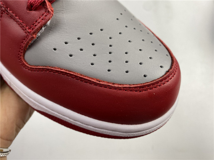 nike dunk low retro medium grey varsity red unlv (2021) dd1391-002