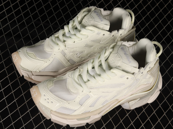 blcg runner sneaker