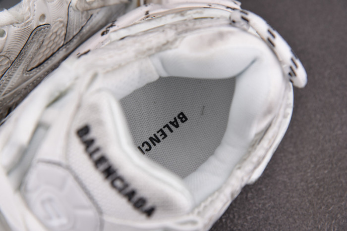 blcg runner sneaker